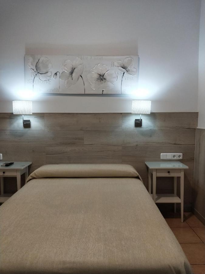 Hostal Maria Ronda Madrid Buitenkant foto